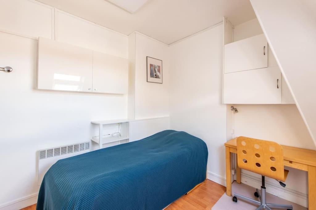 Centre Close To Major Attractions Apartment