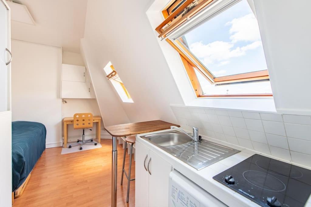 Apartment Centre Close To Major Attractions